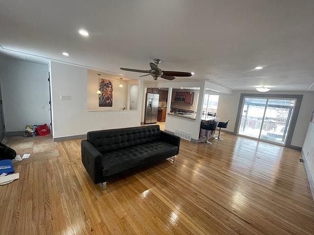 1st image of 4040 Norwich Way