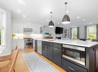 11 Woods Pl, Charlestown, MA 02129