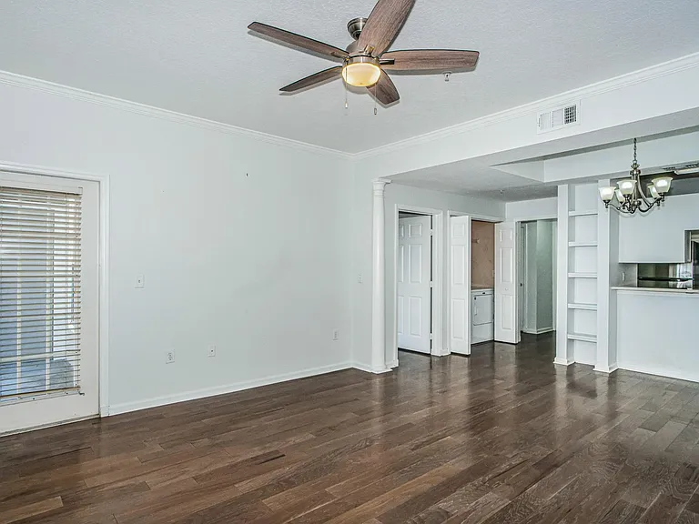 800 S Dakota Ave #240 — Photo 3