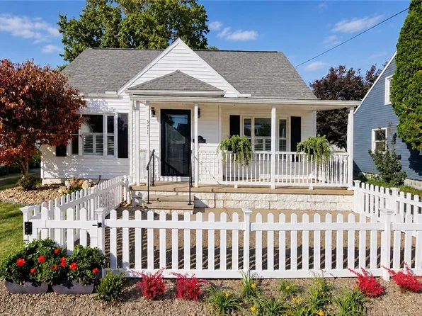 571 E Lake Ave, Barberton, OH 44203