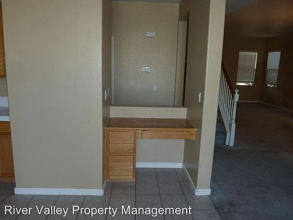5th image of 3240 Beretania Way