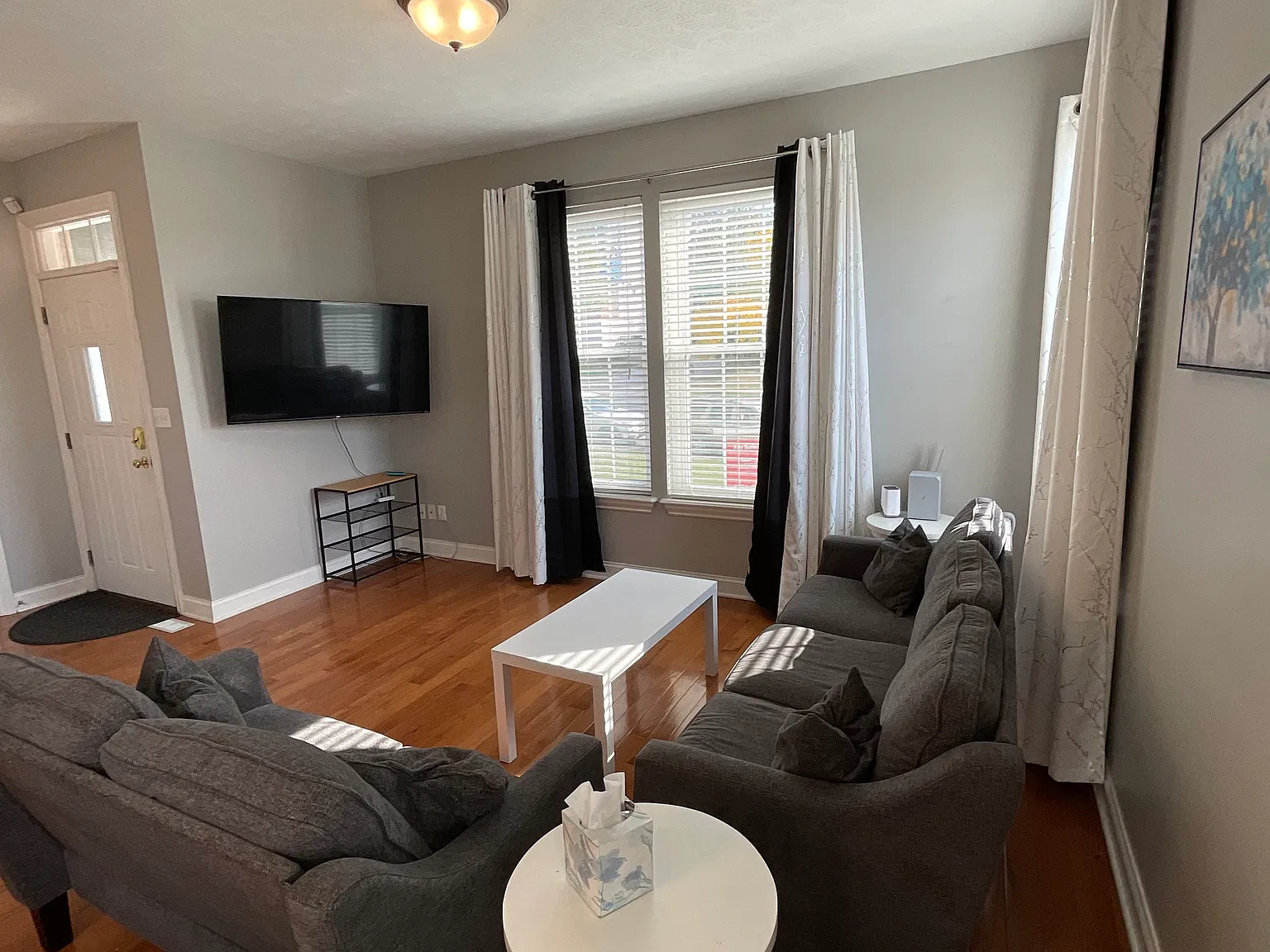 2 bed, 2.5 bath, 1586 sqft, $2,795 — Photo 4