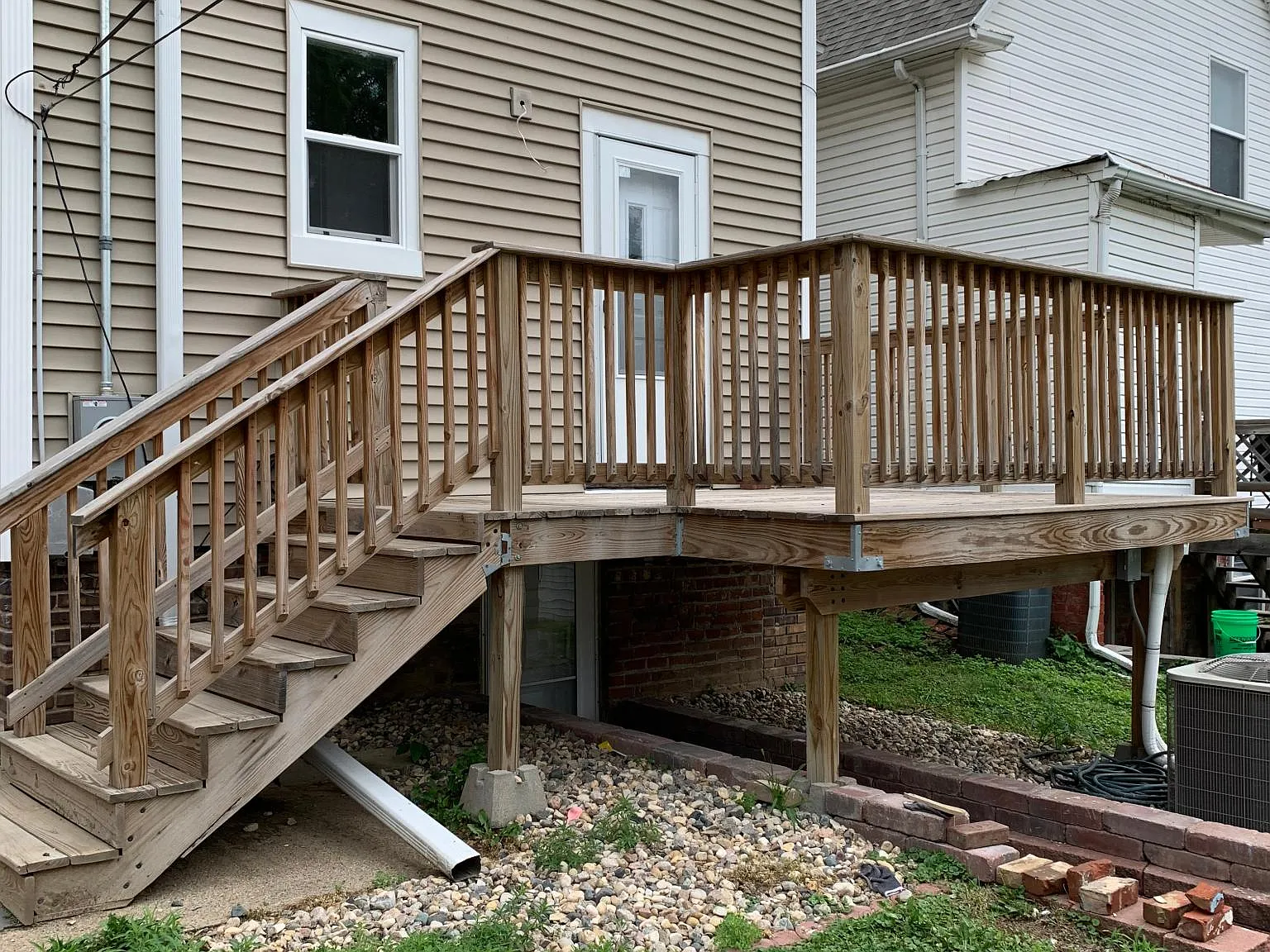 4 bed, 2.5 bath, 1306 sqft, $2,150 — Photo 3