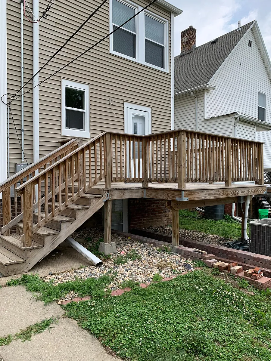 Building Photo - 3515 Dewey Ave