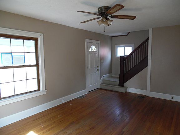 5th image of 644 Uncapher Ave