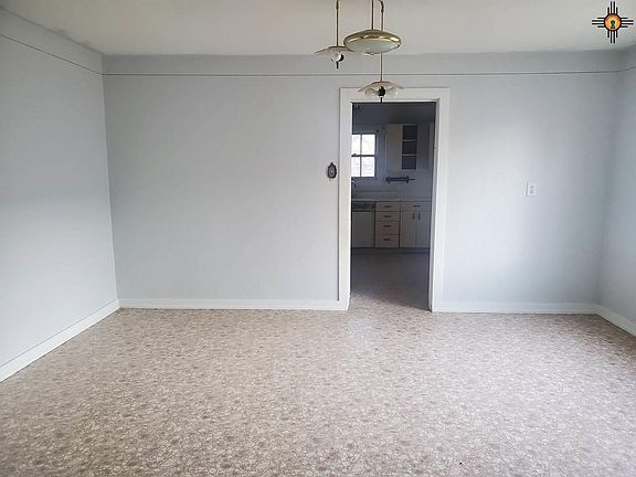 5th image of 1027 N Mesa St