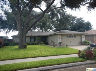 217 Goldenrod Ave, Victoria, TX 77904