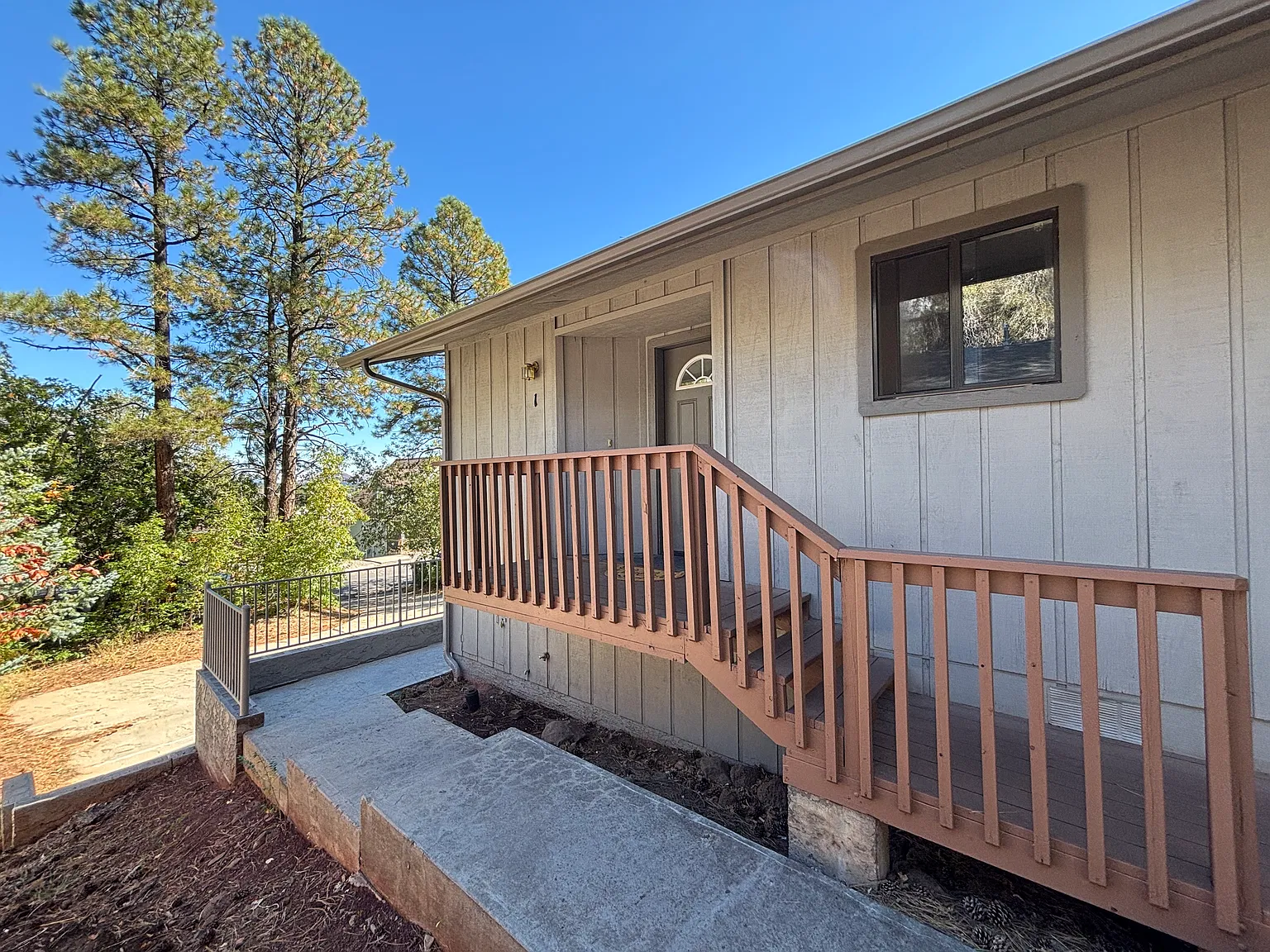 Unit #1 entry way.