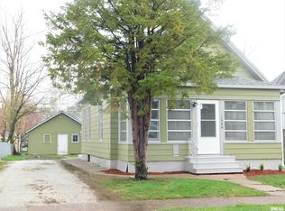 1548 29th Ave, Moline, IL 61265