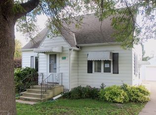 8753 SW 37th Ave, Hope, MN 56046