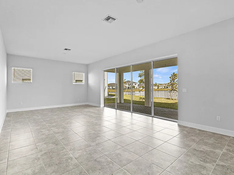 5338 Liberty Ln — Photo 13