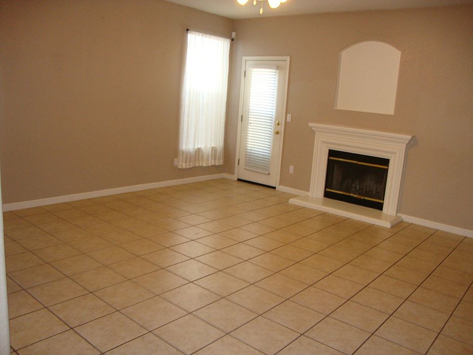 1st image of 2120 Galen Dr