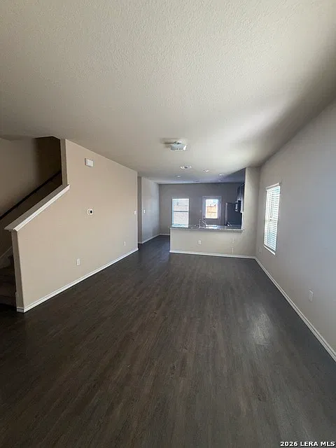 4 bed, 2.5 bath, 1676 sqft, $1,950 — Photo 3