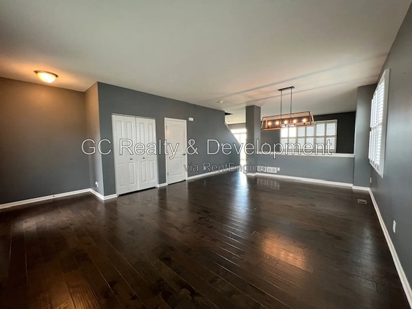4 bed, 2.5 bath, 2638 sqft, $3,995 — Photo 3