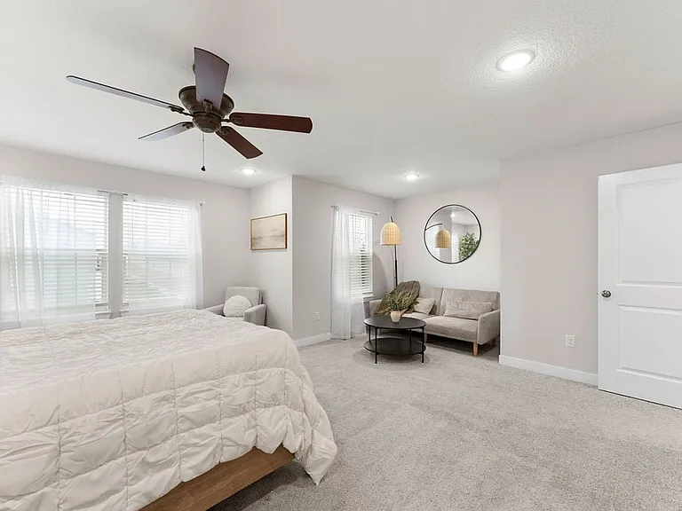 Sandstone Pointe Townhomes — Photo 21