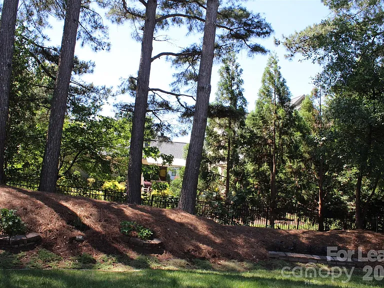 17404 Summer Place Dr — Photo 46