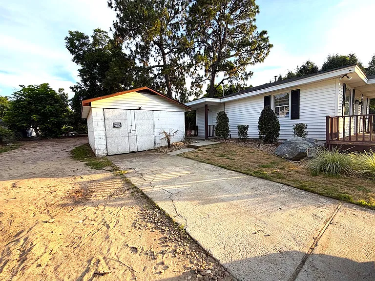 3225 Wilton Rd — Photo 27
