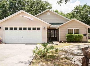 5705 Bentley Cir, Milton, FL 32570
