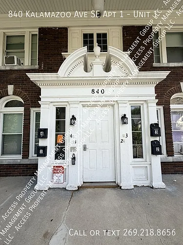 840 Kalamazoo Ave SE #1 Photo 1