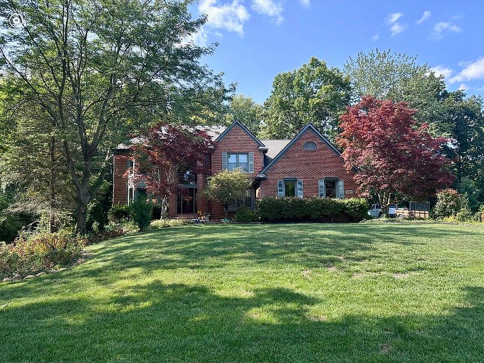 1st image of 12091 Pembrooke Cir
