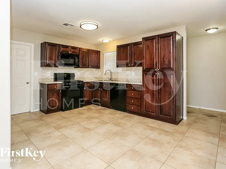 3837 Syracuse Dr — Photo 5