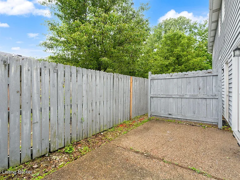 3509 Tabor Ct #7 — Photo 24