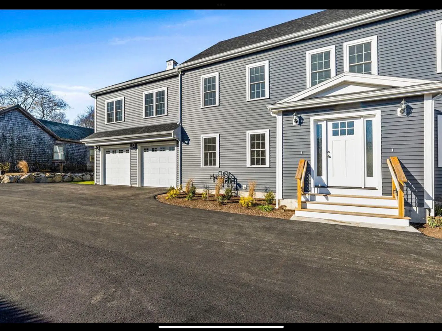 4 bed, 2605 sqft, $4,800 — Photo 1