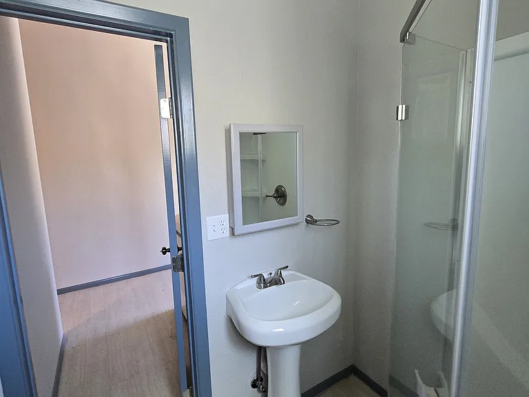 610 Ange St — Photo 13