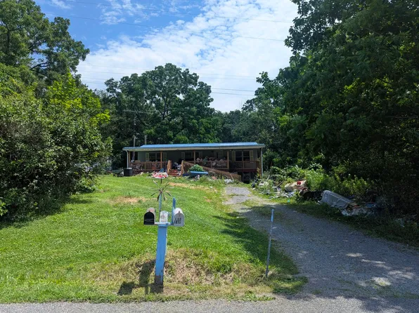 (undisclosed Address), Grove City, PA 16127