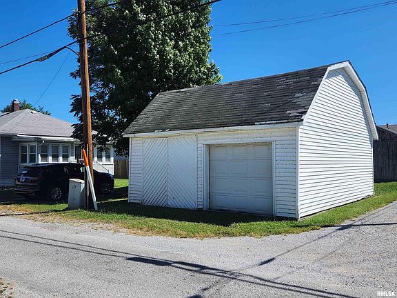 5th image of 108 W Parker St