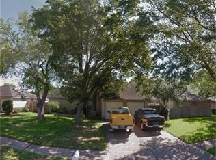 16111 Tibet Rd, Friendswood, TX 77546
