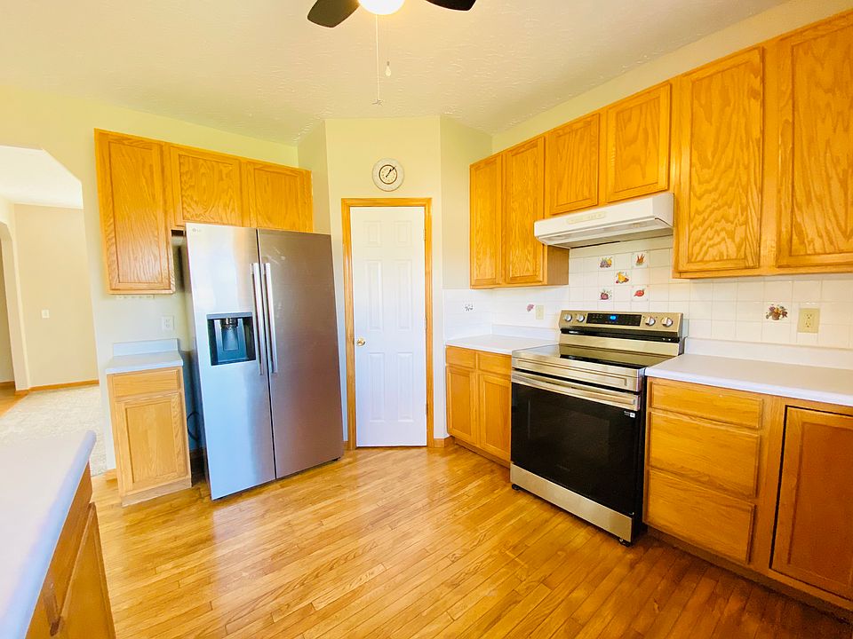 1st image of 7962 Winding Creek Ct