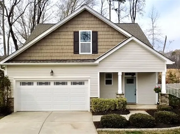 1208 Yellow Wood Dr, Mebane, NC 27302