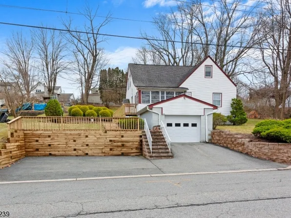 20 Koclas Dr, Netcong Boro, NJ 07857