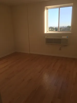 Rented by Q52 LLC | media 15