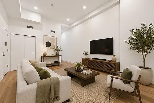 680 Broadway Photo 1