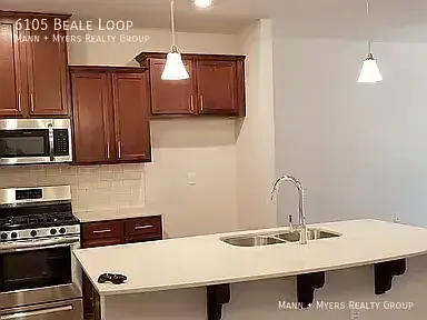 3bd Townhome Available for Rent in Ole Town! — Photo 4