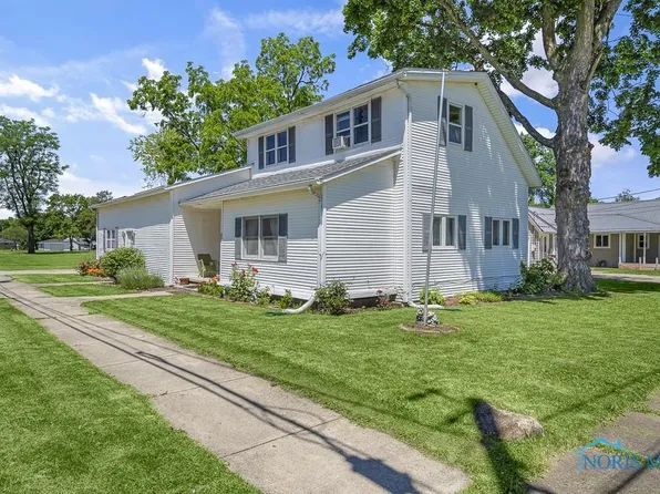 322 E Lightner St, Bradner, OH 43406