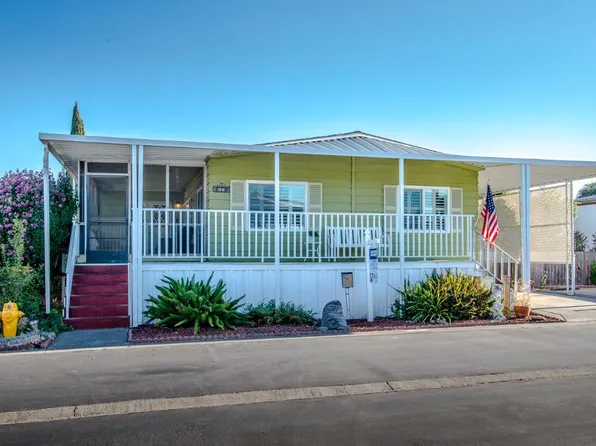 56 Embassy Dr, Woodland, CA 95776