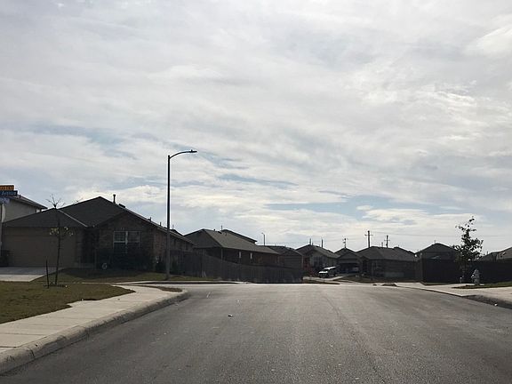 5th image of 8807 Mustang Pass