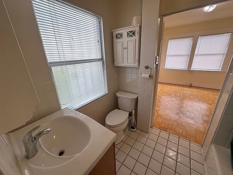 5913 Vallejo St — Photo 9