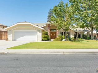 2301 Gambel Oak Way, Bakersfield, CA
