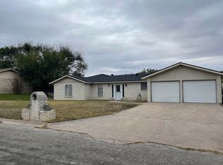 84 Miller Dr, Del Rio, TX 78840
