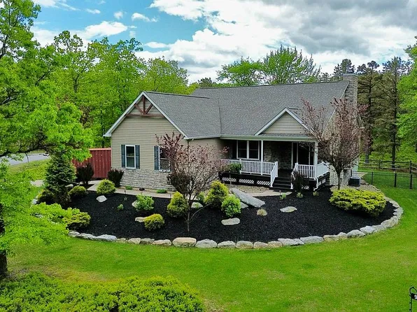 90 Corn Silk Ave, Hazleton, PA 18202