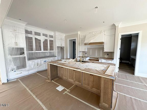 5th image of 5864 Carriage Gate Dr