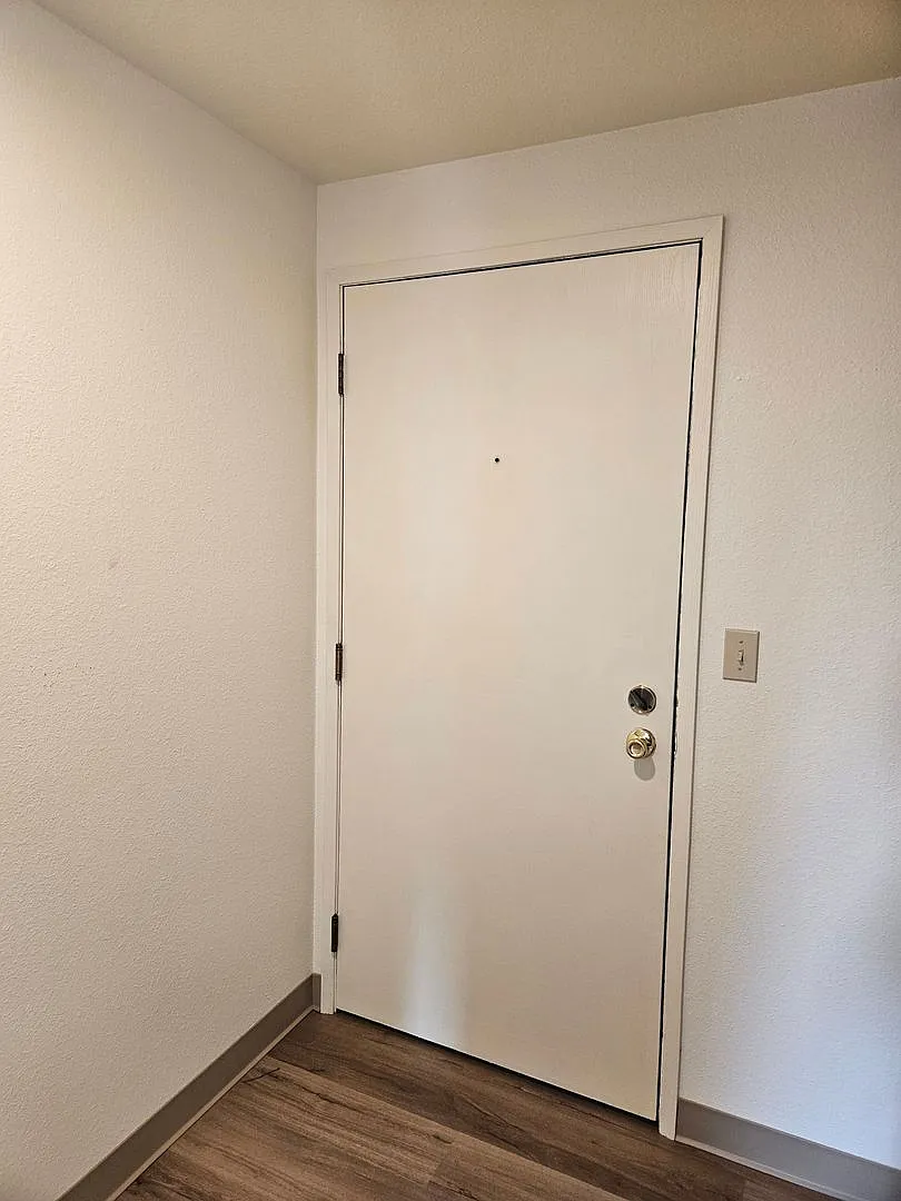 Avalon — Photo 3