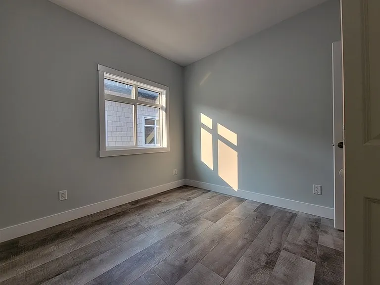 816 Glenwood Ave #4 — Photo 4