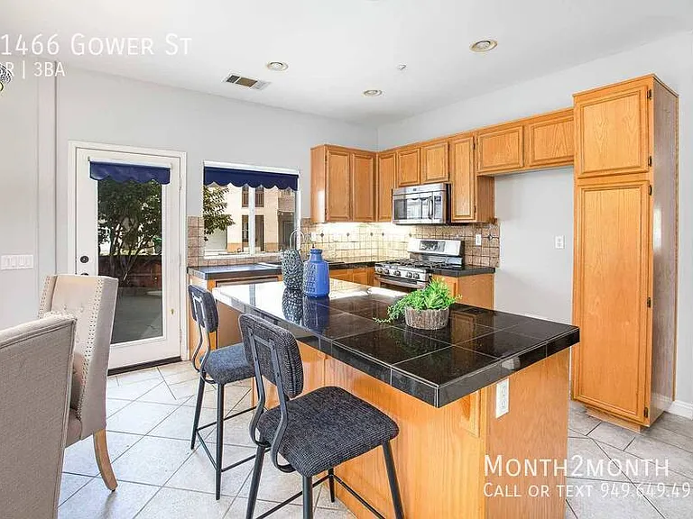 11466 Gower St — Photo 8