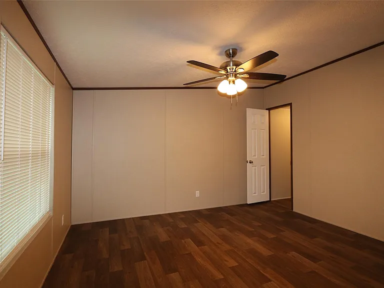 16501 E Emerson Cir — Photo 23