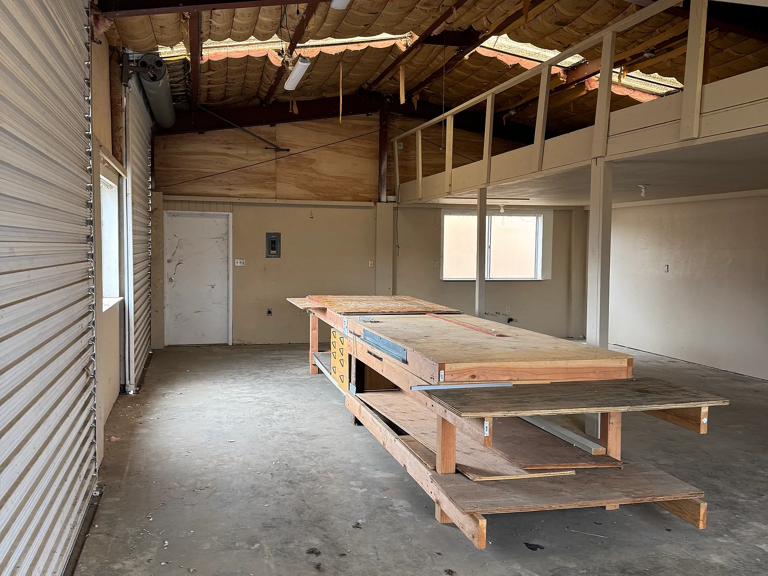 Studio, 2000 sqft, $3,250 — Photo 3